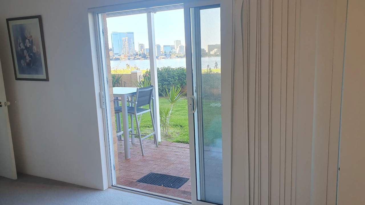 Furnished room with ensuite in a flatshare