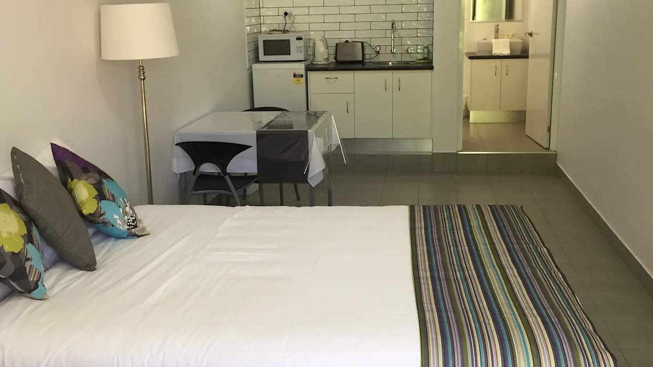 Furnished room studio flat for rent