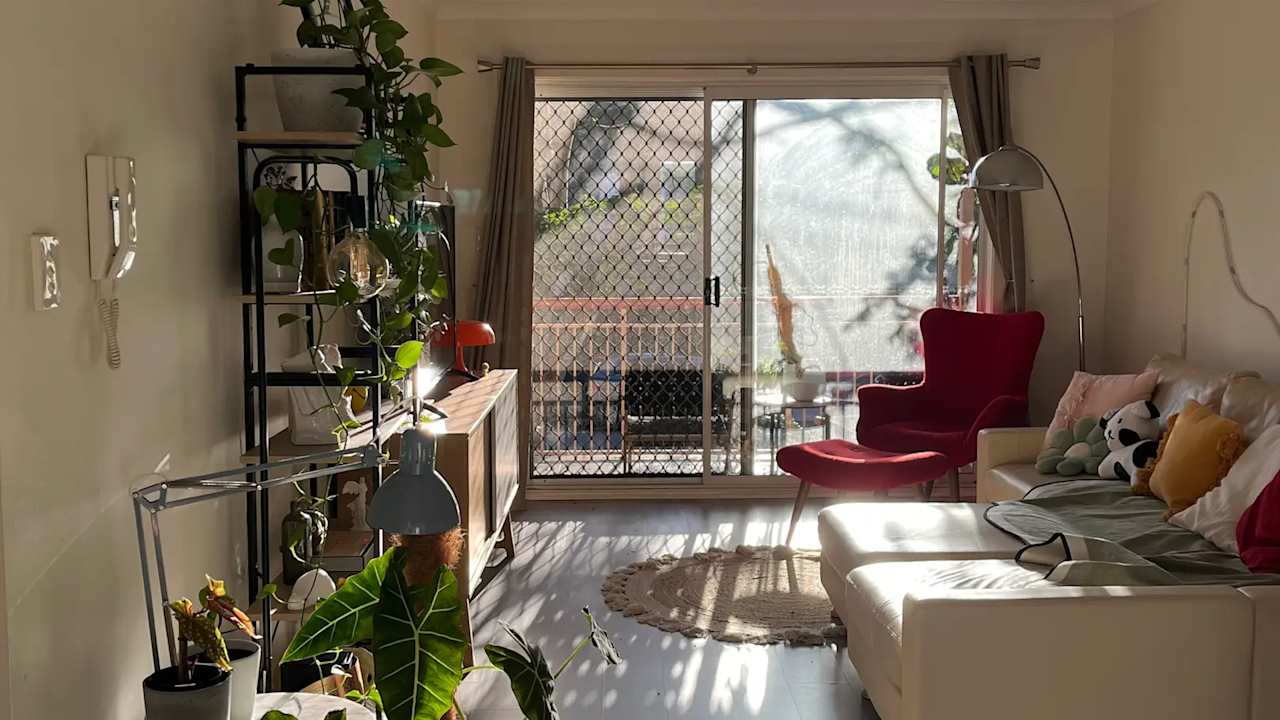 Unfurnished room with ensuite in a flatshare