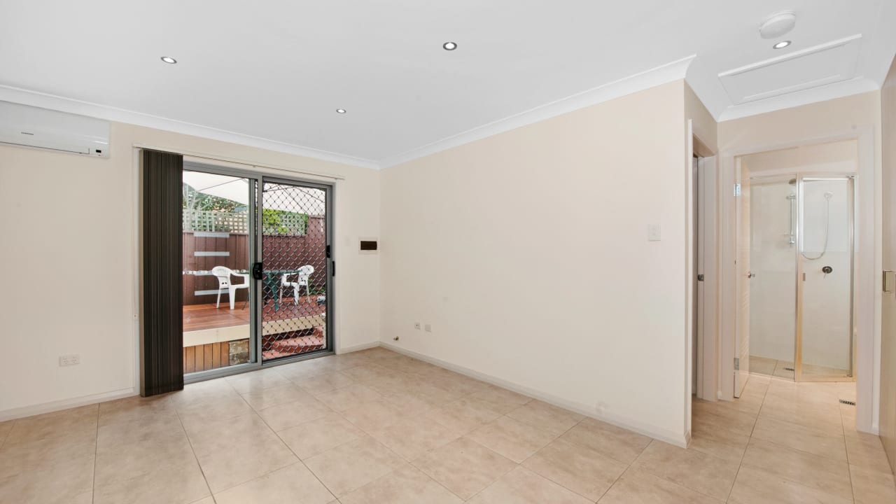 Room granny flat for rent