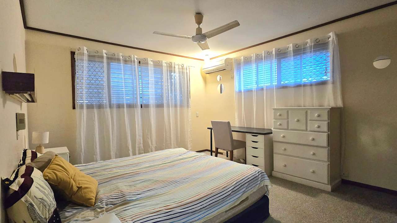 Furnished room in a share house