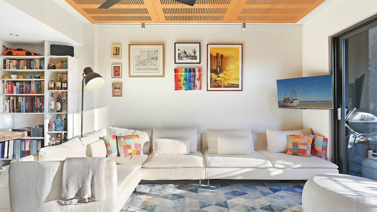 Whole property with 2 rooms for rent