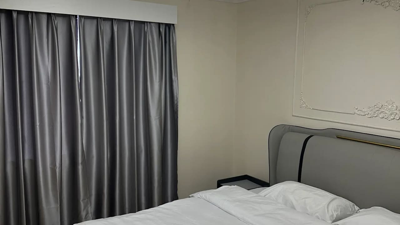 Room in a share house