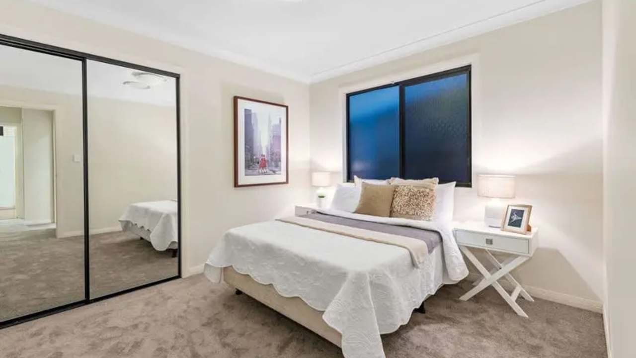 Unfurnished room in a share house