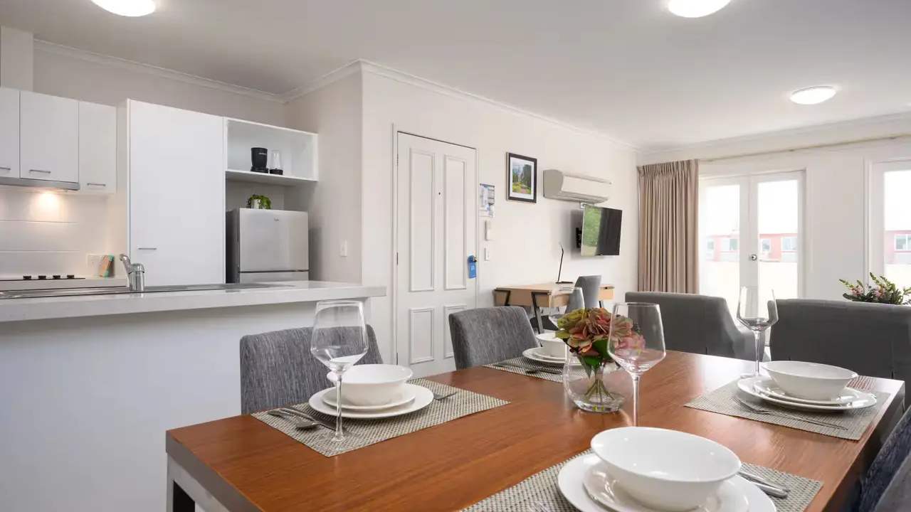 Whole property with 2 rooms for rent