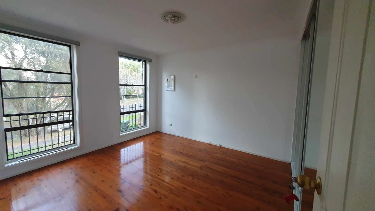 Room in a share house