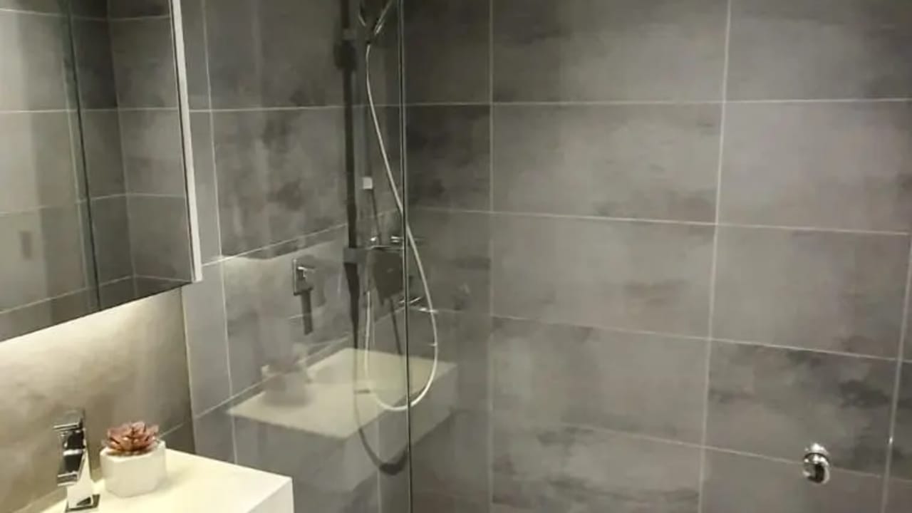 Furnished room studio flat for rent