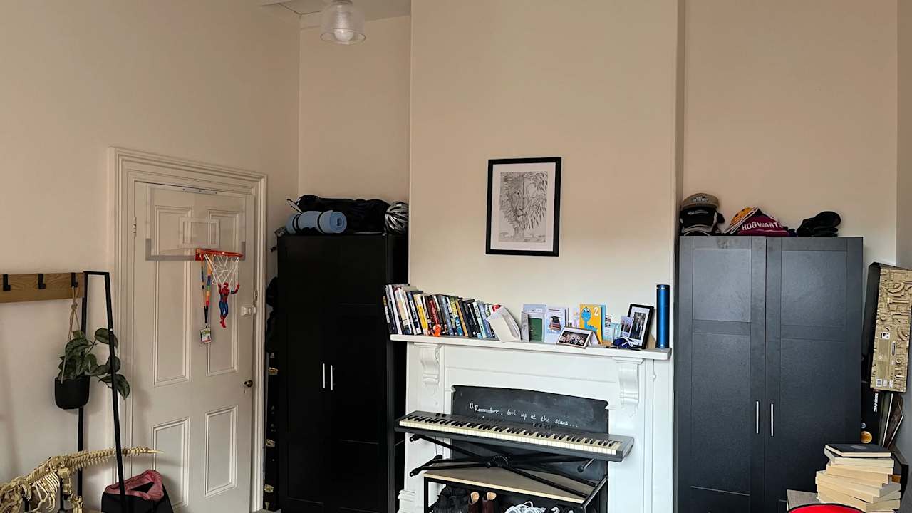 Unfurnished room in a share house