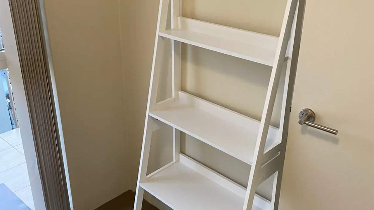 Whole property with 2 rooms for rent