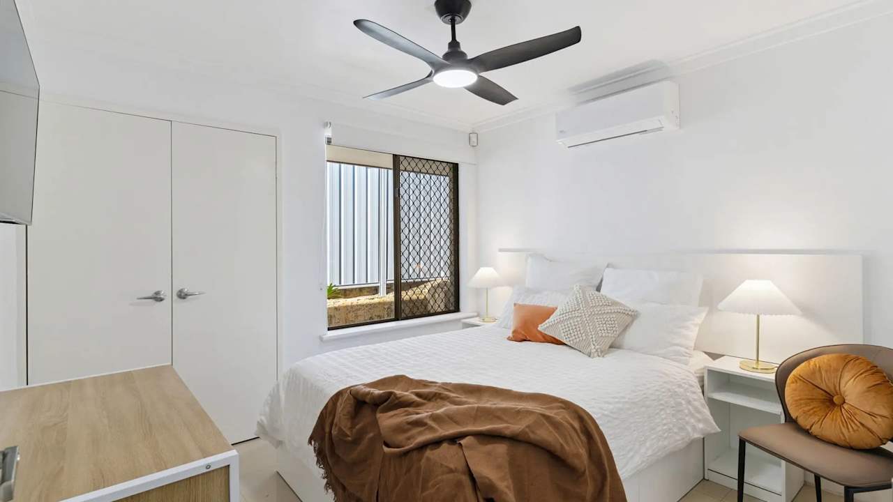 Furnished room with ensuite in a share house