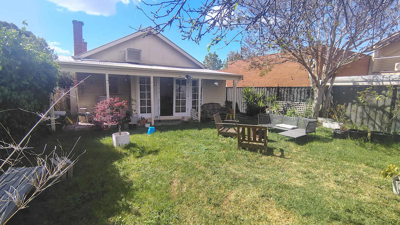 Unfurnished room in a share house
