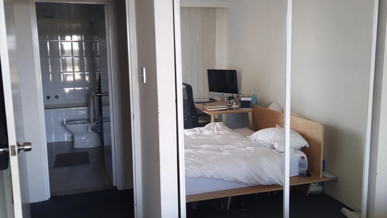 Furnished room with own bathroom