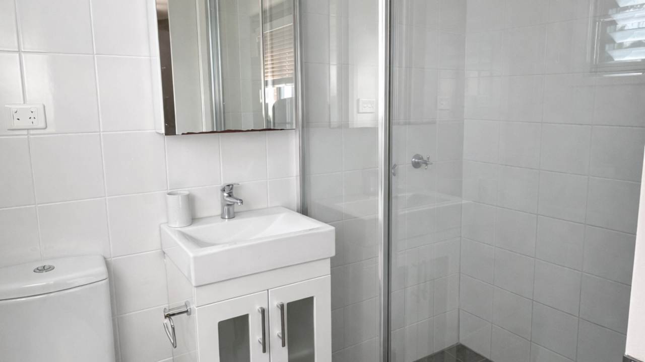 Furnished room with ensuite in a share house