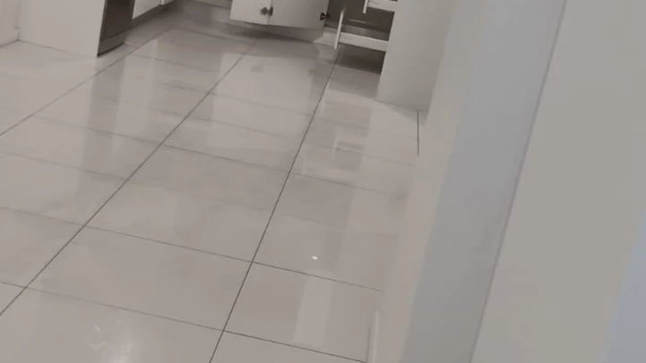 Unfurnished room with ensuite in a flatshare