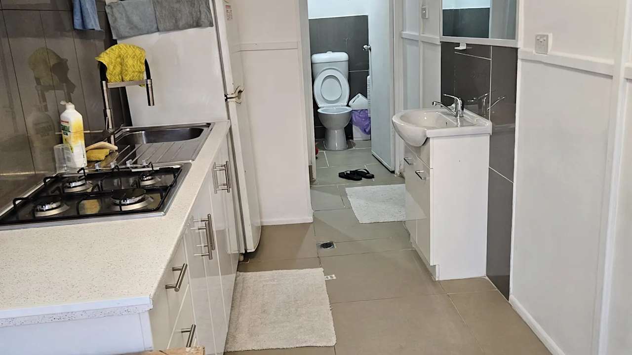 Room granny flat for rent