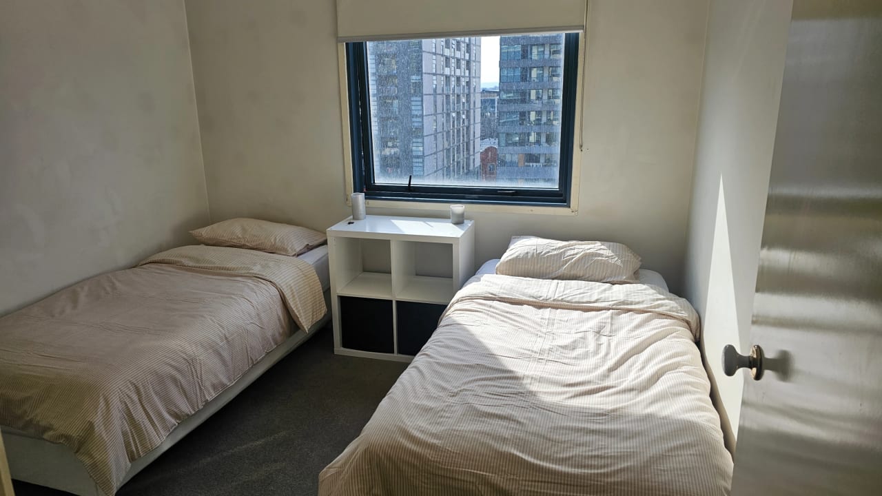 Furnished room in a flatshare