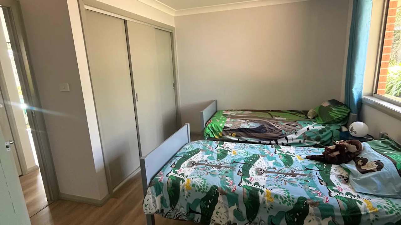 Unfurnished room in a share house