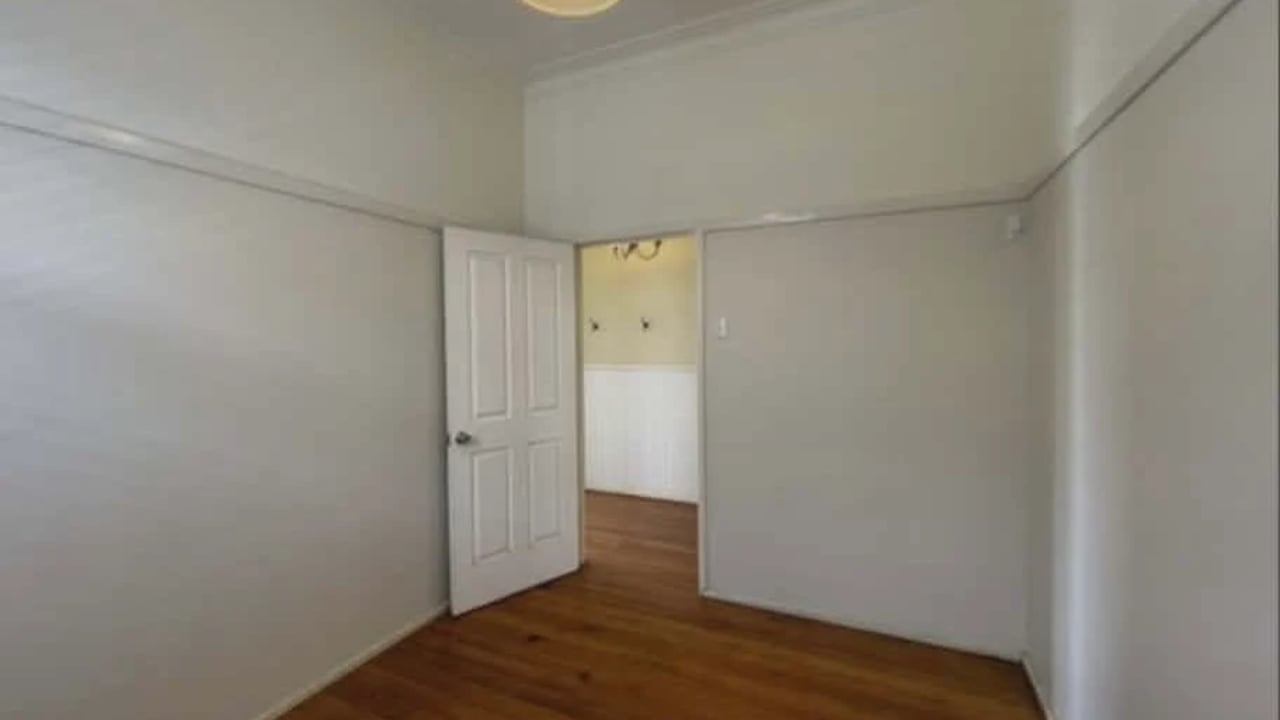 Unfurnished room in a share house