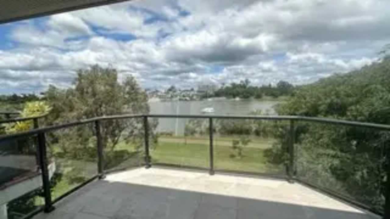 Unfurnished room in a flatshare