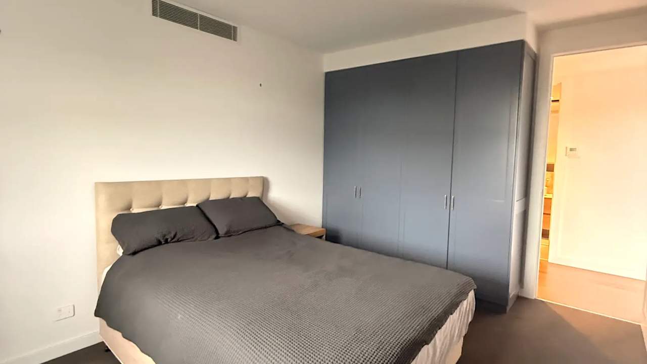 Furnished room with own bathroom