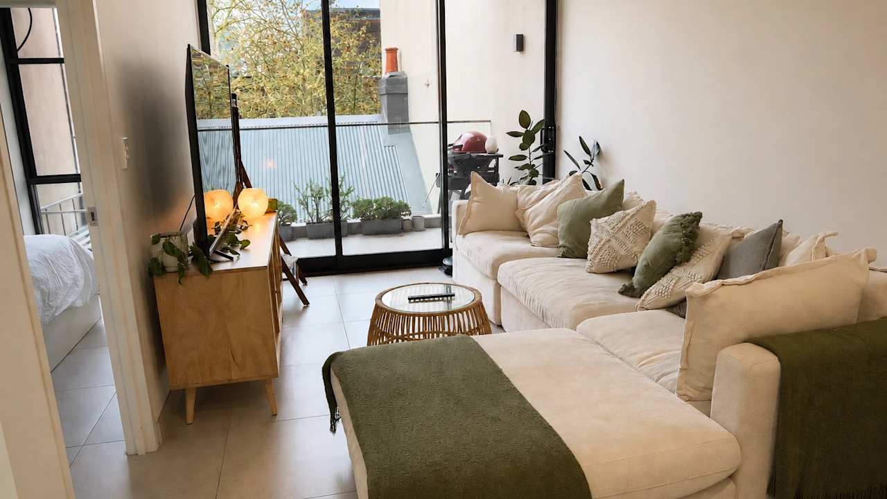 Whole property with 2 rooms for rent