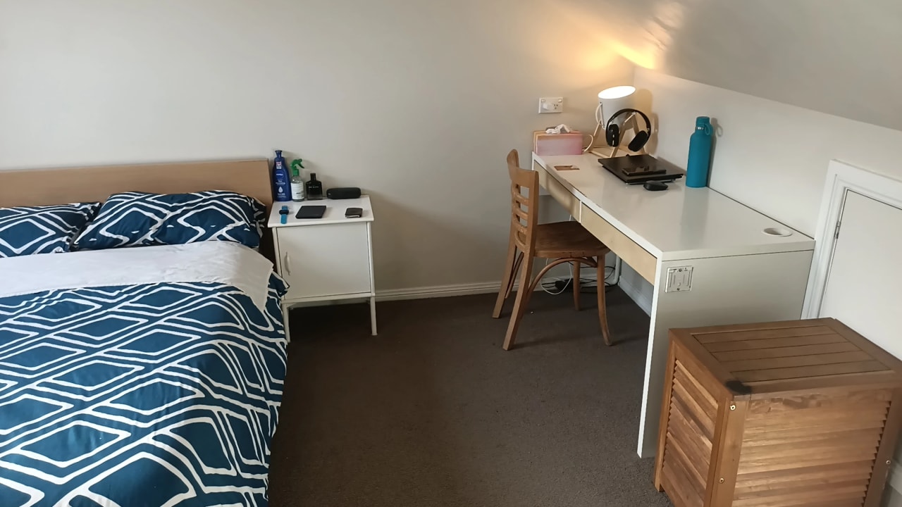 Furnished room in a share house