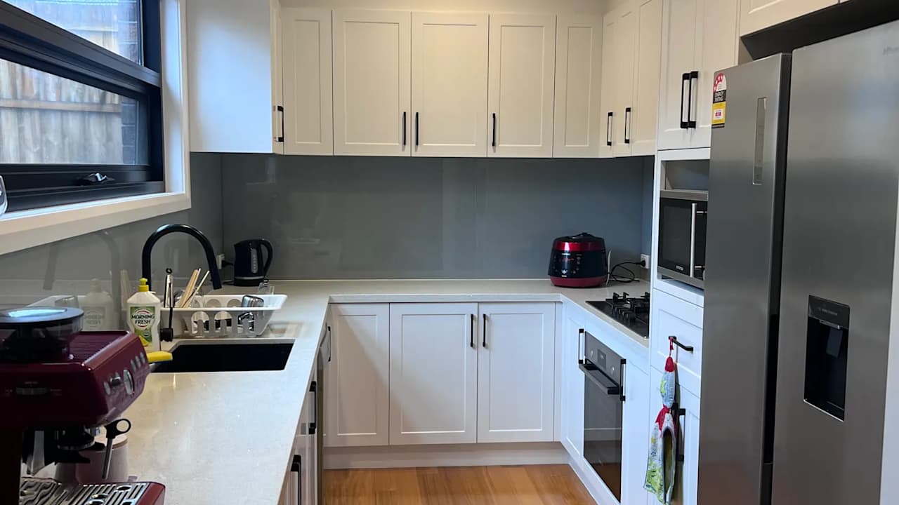 Room in a share house