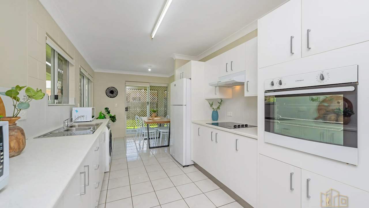 Furnished room with ensuite in a share house
