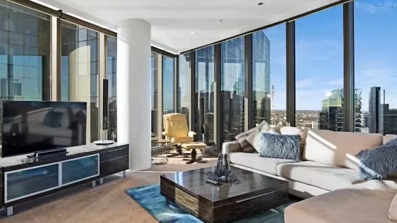 Furnished room with ensuite in a flatshare