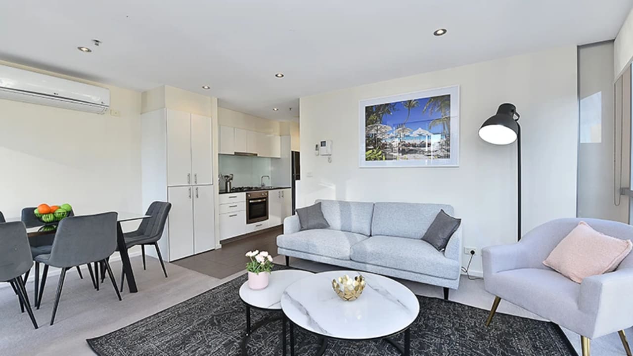 Whole property with 2 rooms for rent