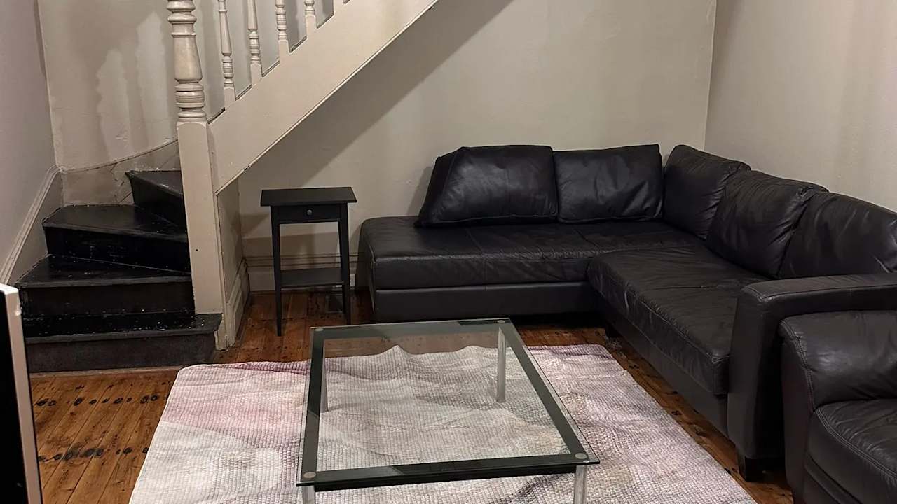 Furnished room in a share house