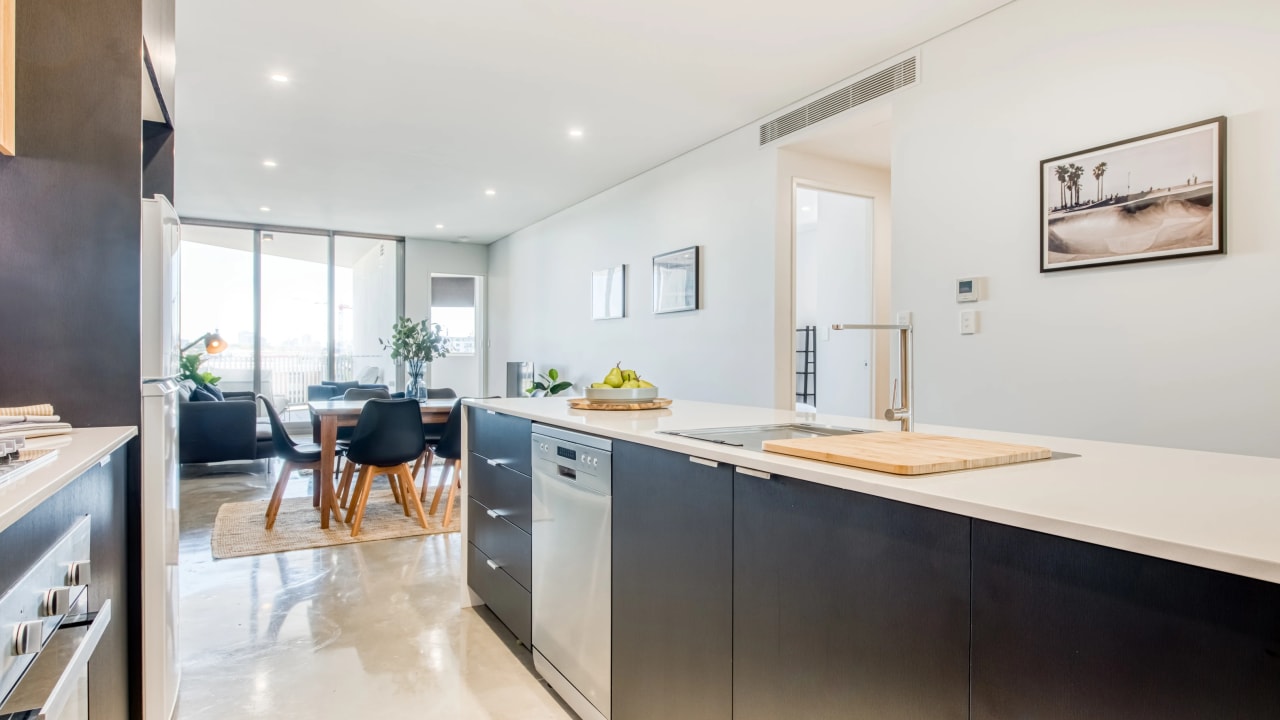 Furnished room with ensuite in a flatshare