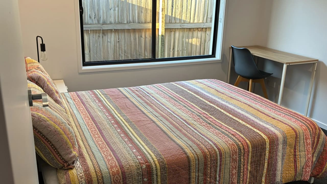 Furnished room with own bathroom