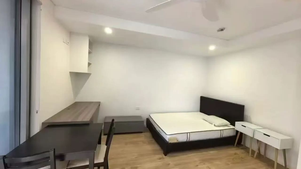 Furnished room studio flat for rent