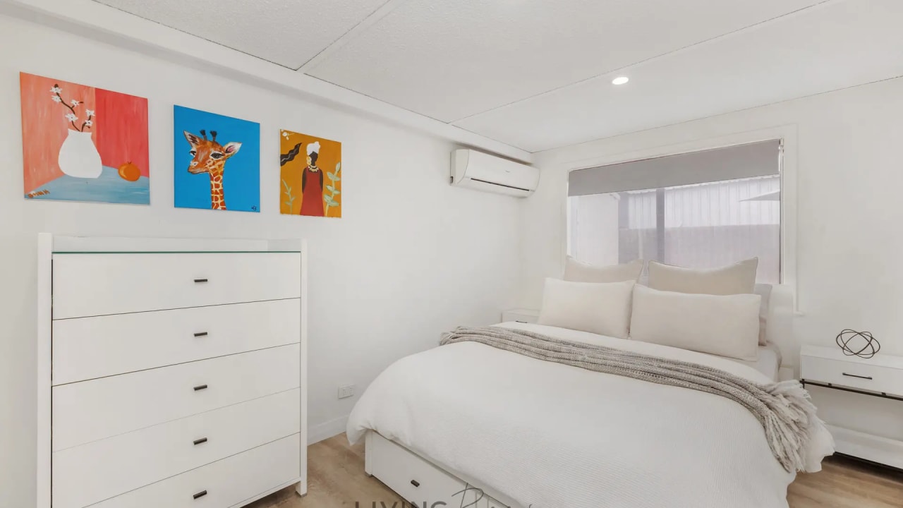 Furnished room with own bathroom