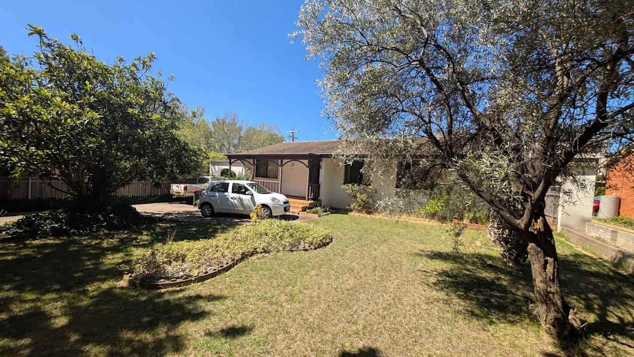 Unfurnished room in a share house