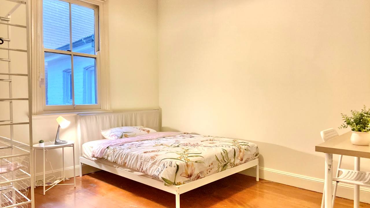 Furnished room in a share house