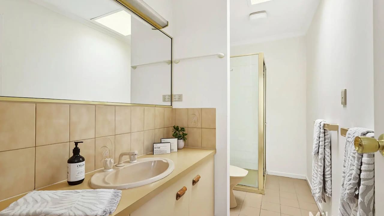 Furnished room with ensuite in a share house