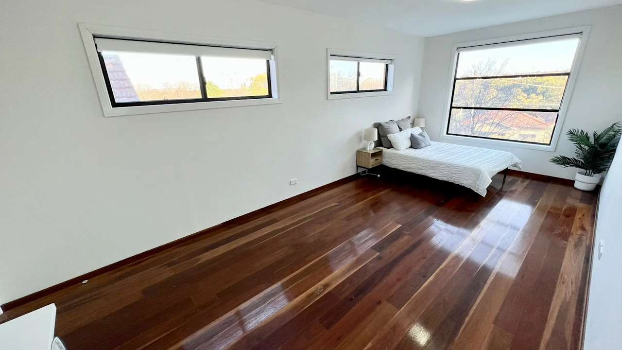 Room in a share house