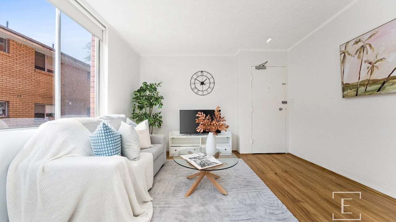 Whole property with 2 rooms for rent