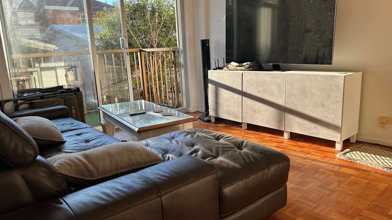 Furnished room in a flatshare