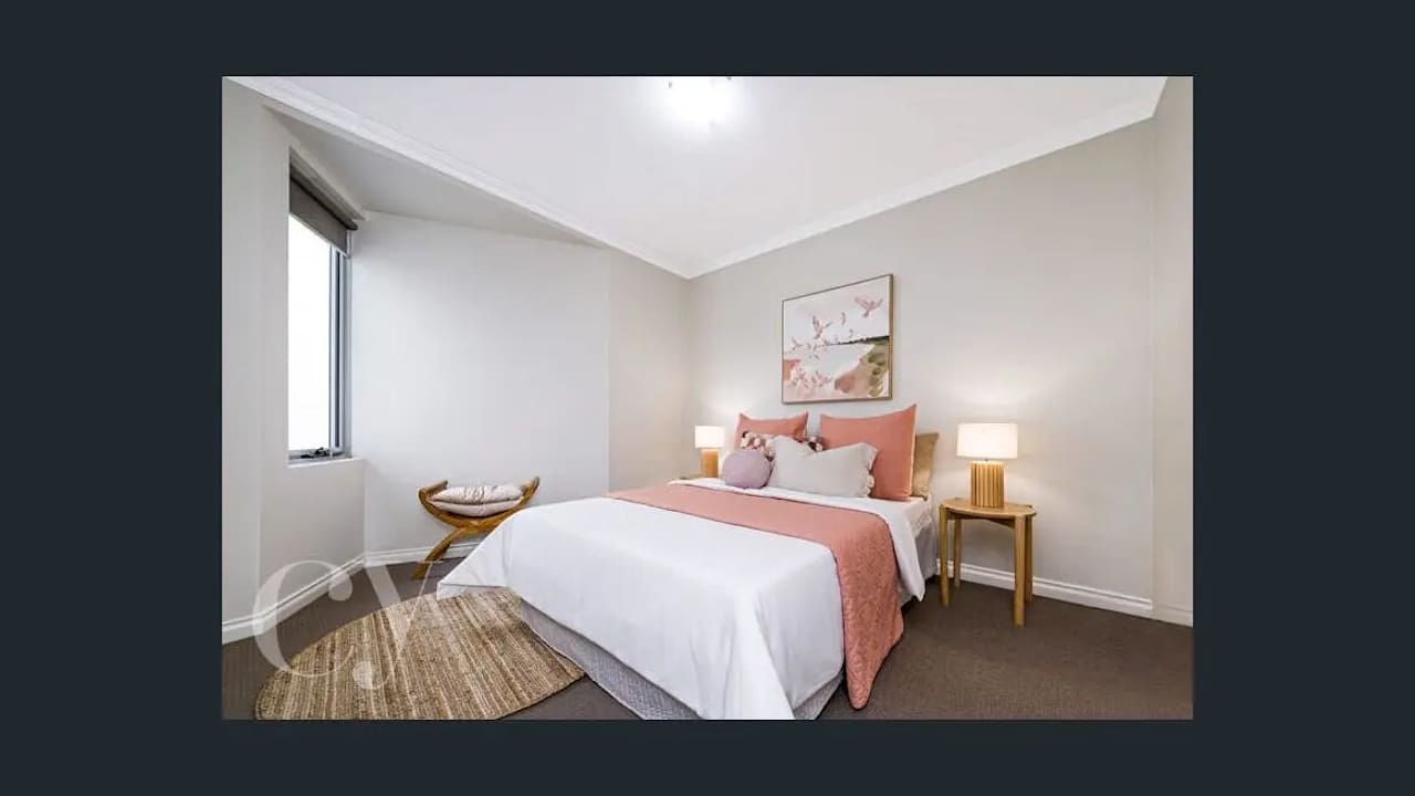 Furnished room in a flatshare