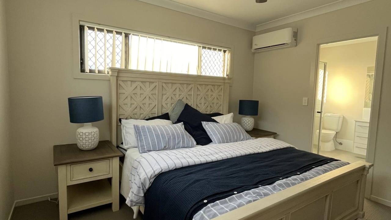 Furnished room with own bathroom