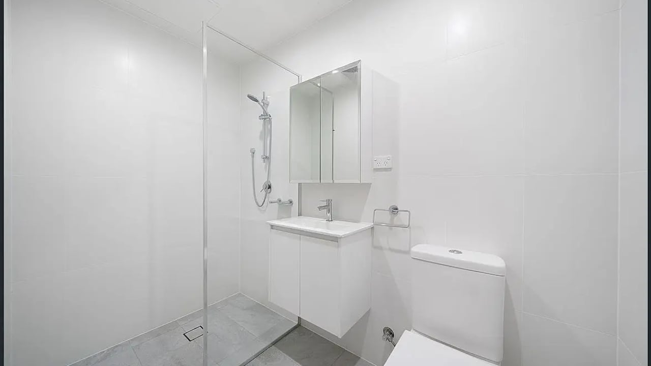 Room studio flat for rent