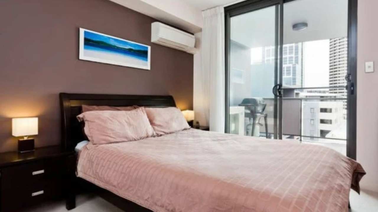 Unfurnished room with ensuite in a flatshare