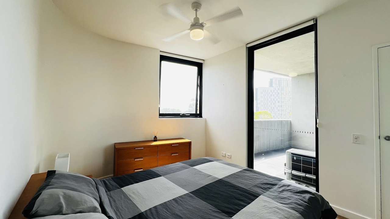 Furnished room in a flatshare