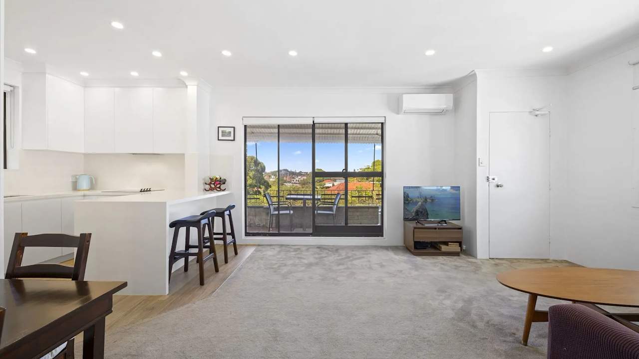 Whole property with 2 rooms for rent