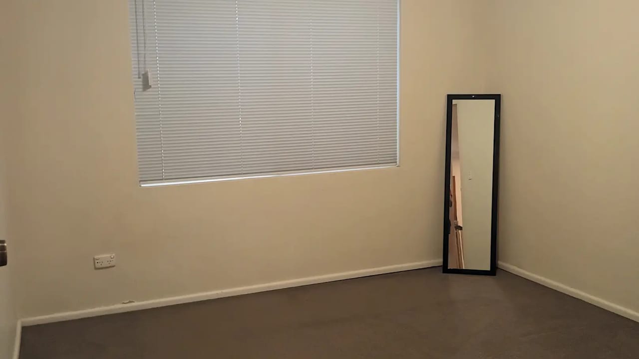 Unfurnished room in a share house