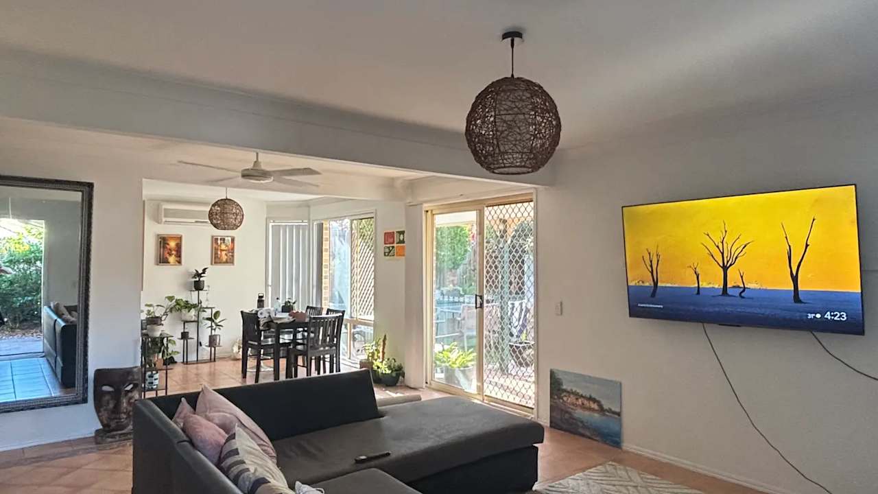 Unfurnished room in a share house