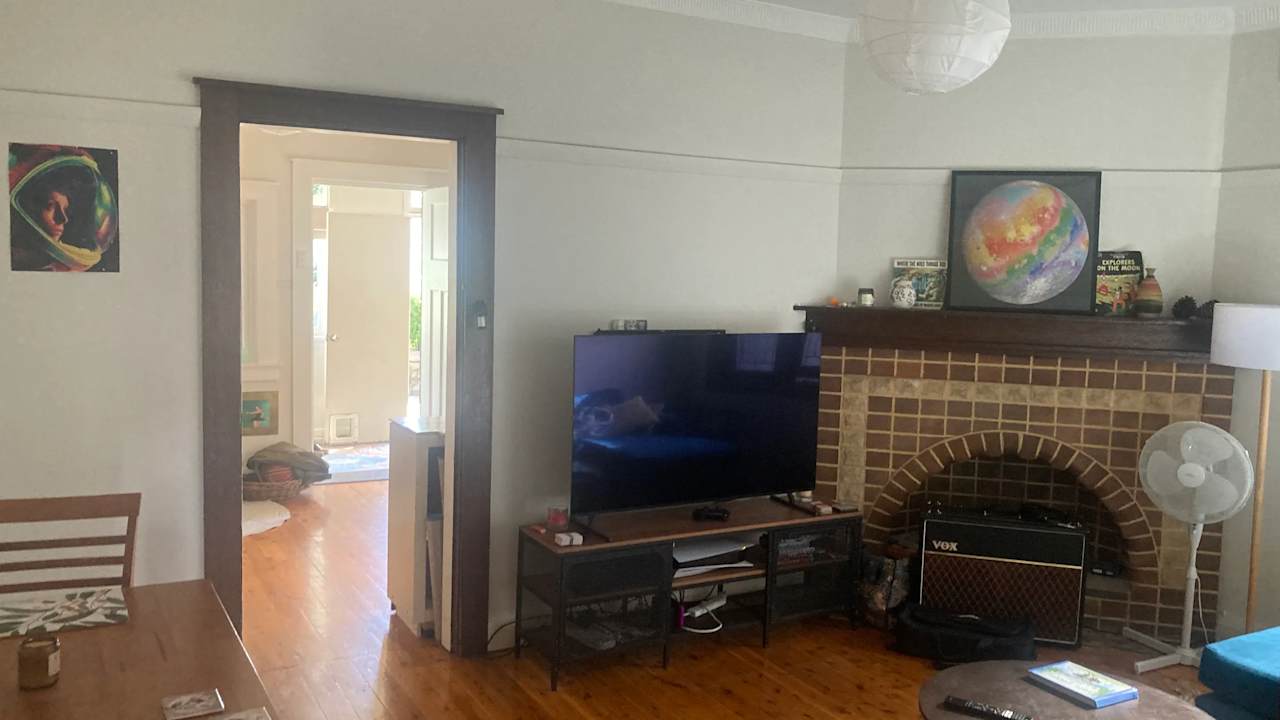 Unfurnished room in a share house